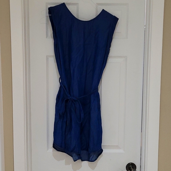 Women's sleeveless chambray denim dress, Sz L, worn only a few times, like new - Picture 1 of 4